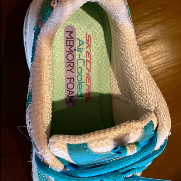 Skechers Womens D'Lites - size 6, wore once. NO box - Picture 6 of 6